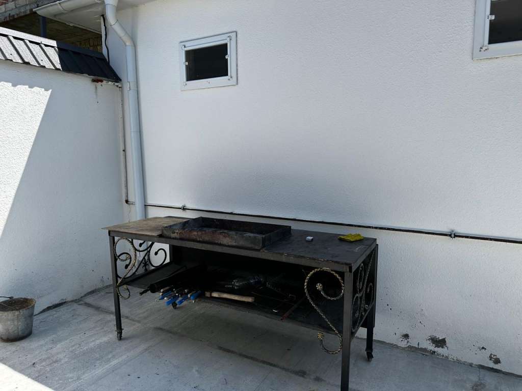 Qəbələ Qəbələ, Azerbaycan günlük kirayə Həyət evi / Villa 250 AZN-a 3 otaqlı