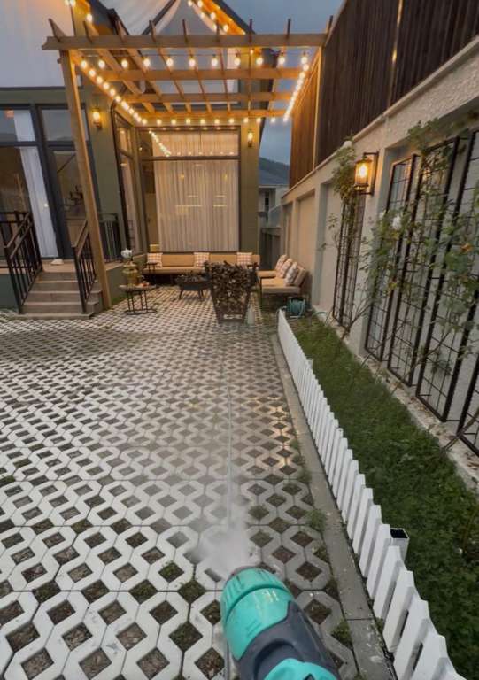 Qəbələ Qəbələ günlük kirayə Həyət evi / Villa 350 AZN-a 4 otaqlı