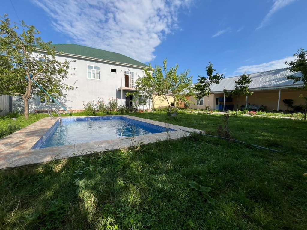 Qəbələ Vəndam günlük kirayə Həyət evi / Villa 260 AZN-a 4 otaqlı