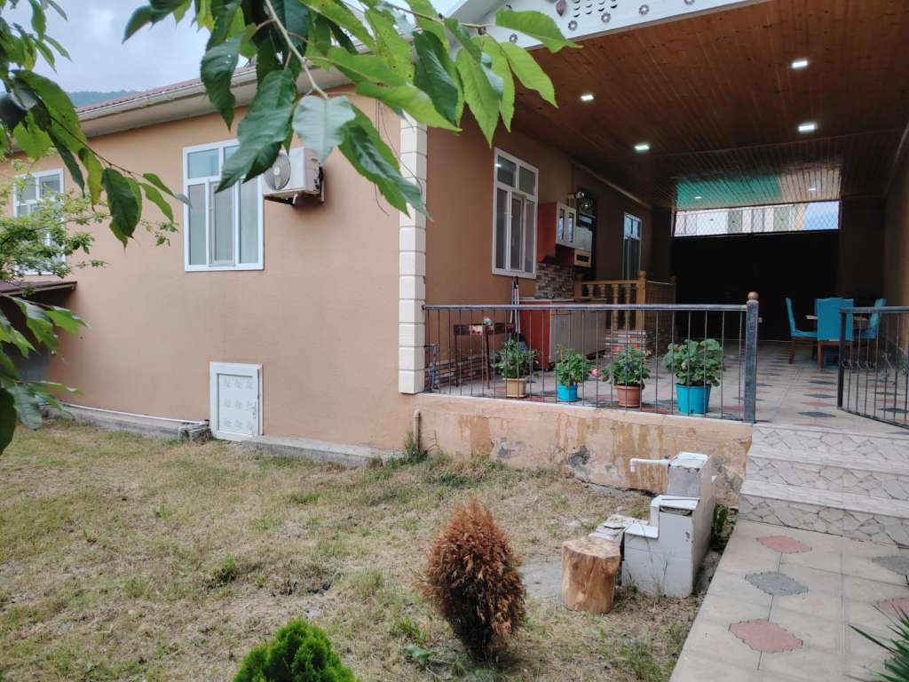 Qəbələ Qənələ Azərbaycanda günlük kirayə Həyət evi / Villa 80 AZN-a 2 otaqlı
