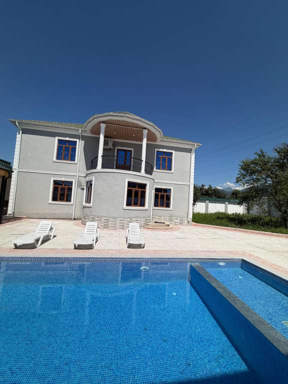 Qəbələ Qəbələ Azərbaycanda günlük kirayə Həyət evi / Villa 400 AZN-a 5 otaqlı