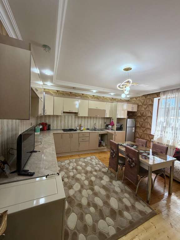 Qəbələ Qəbələ günlük kirayə Həyət evi / Villa 400 AZN-a 5 otaqlı