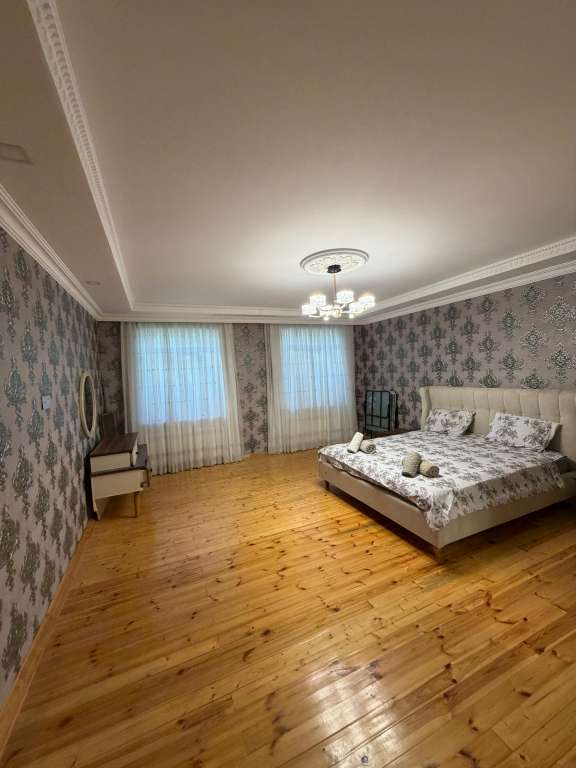 Qəbələ Qəbələ günlük kirayə Həyət evi / Villa 400 AZN-a 5 otaqlı