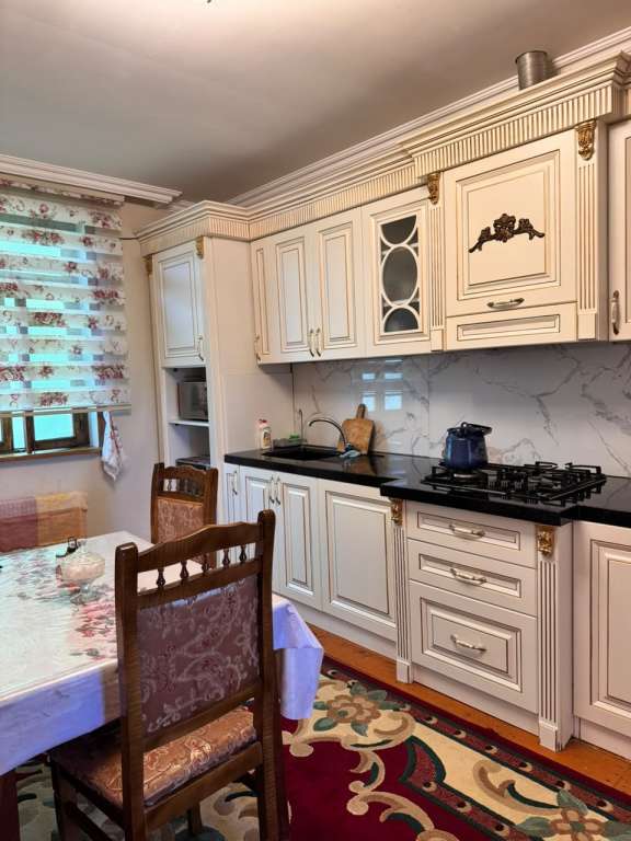 Qəbələ Qəbələ, Azerbaycan günlük kirayə Həyət evi / Villa 70 AZN-a 4 otaqlı
