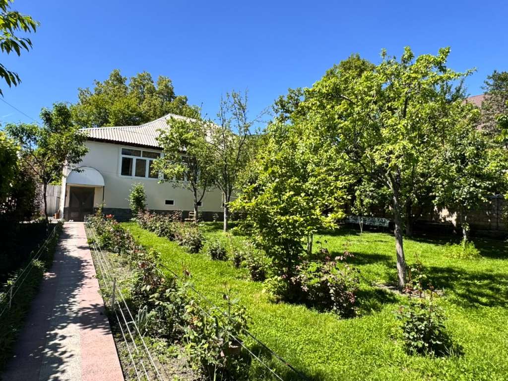 Qəbələ Qəbələ, Azerbaycan günlük kirayə Həyət evi / Villa 70 AZN-a 4 otaqlı