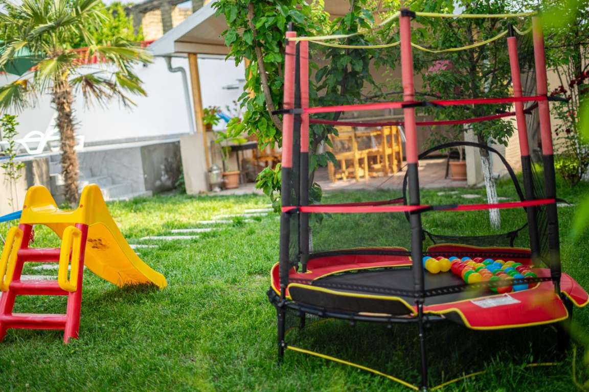 Qəbələ Qəbələ günlük kirayə Həyət evi / Villa 260 AZN-a 3 otaqlı