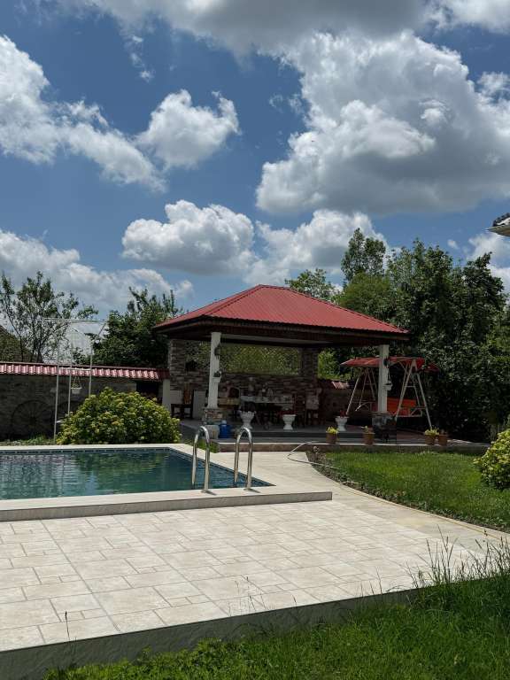 Qəbələ Qəbələ günlük kirayə Həyət evi / Villa 240 AZN-a 2 otaqlı