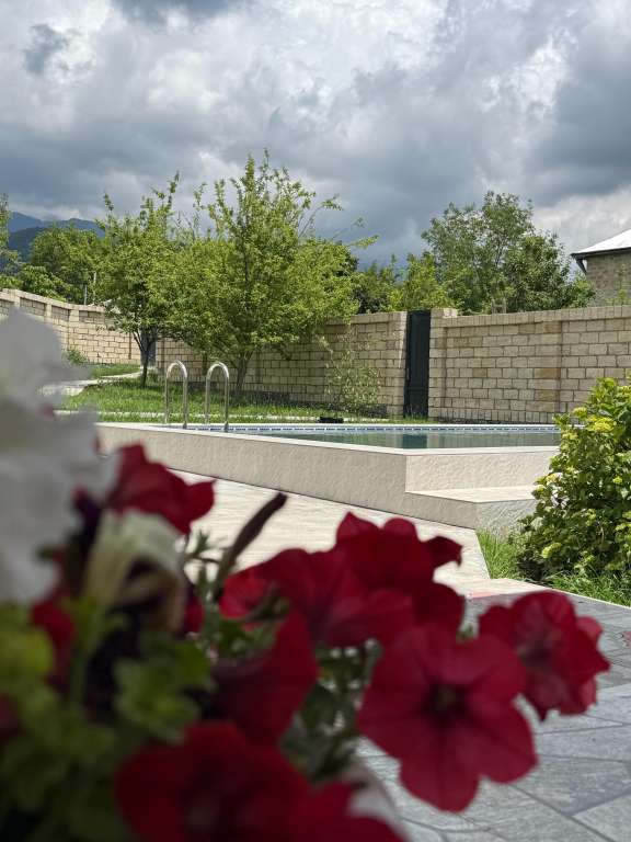 Qəbələ Qəbələ günlük kirayə Həyət evi / Villa 240 AZN-a 2 otaqlı