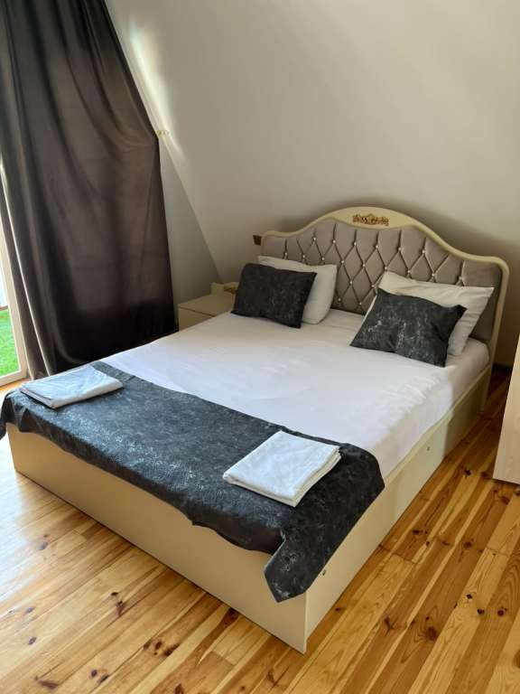 Qəbələ A-Frame Qəbələ Pünhan, Şövkət Ələkbərova, Qəbələ, Azərbaycan günlük kirayə A-Frame 220 AZN-a 4 otaqlı