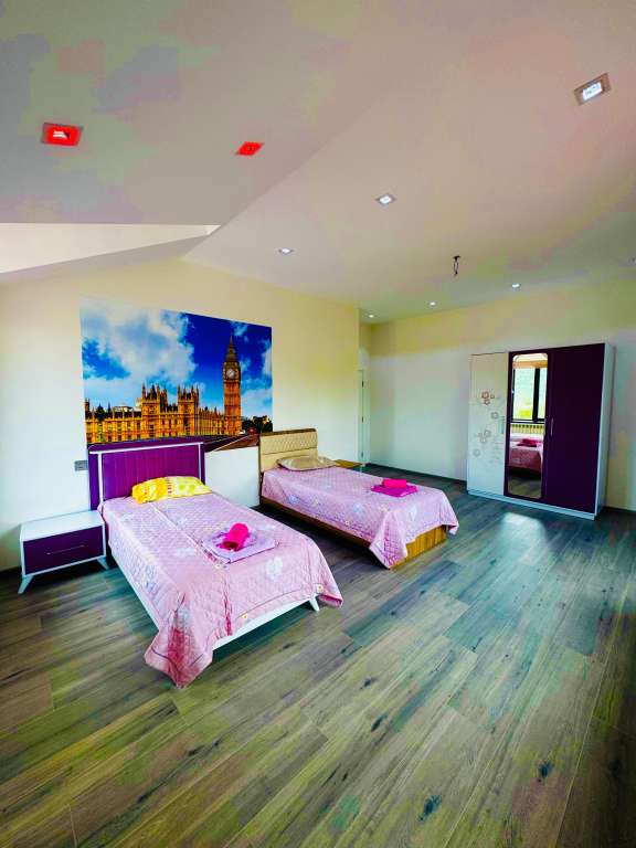 Qəbələ Qəbələ, Azerbaycan günlük kirayə Həyət evi / Villa 450 AZN-a 4 otaqlı