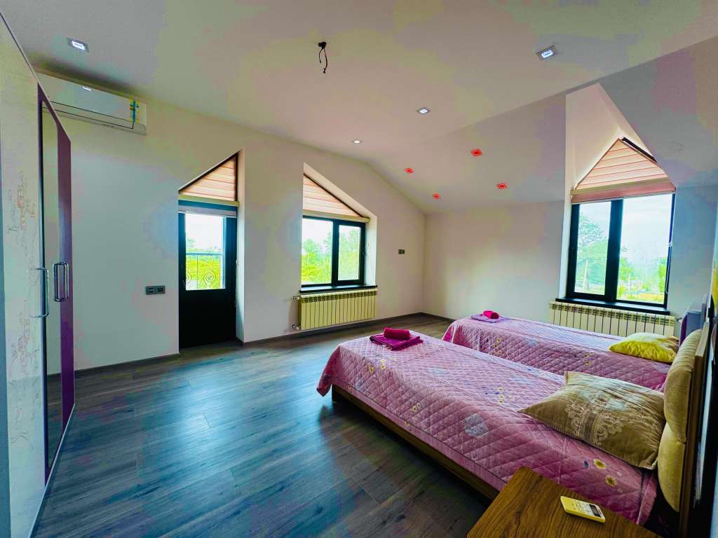 Qəbələ Qəbələ, Azerbaycan günlük kirayə Həyət evi / Villa 450 AZN-a 4 otaqlı