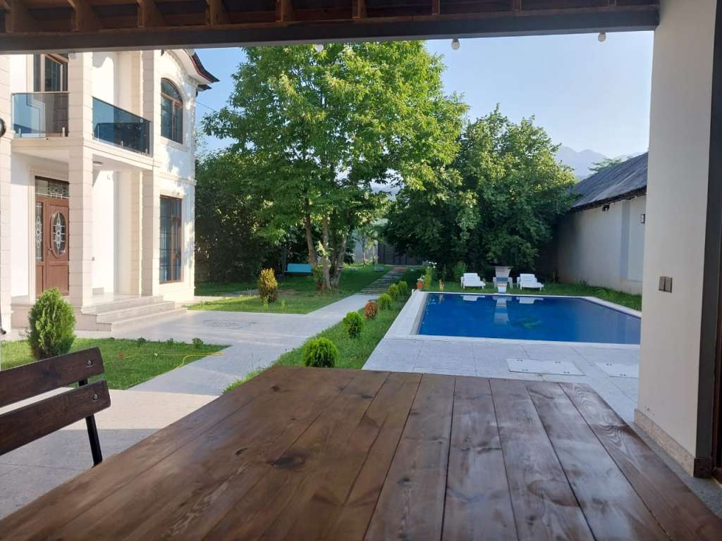 Qəbələ Qəbələ, Azerbaycan günlük kirayə Həyət evi / Villa 400 AZN-a 3 otaqlı