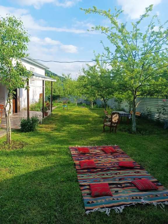 Qəbələ Qəbələ günlük kirayə Həyət evi / Villa 230 AZN-a 3 otaqlı