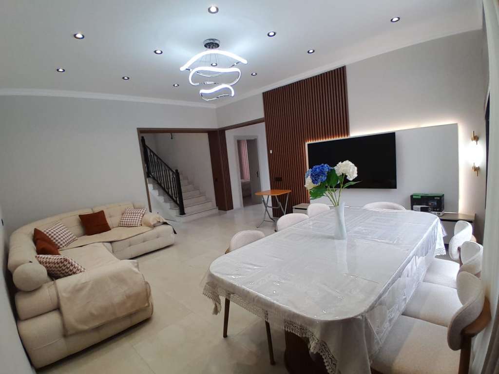 Qəbələ Qəbələ, Azerbaycan günlük kirayə Həyət evi / Villa 300 AZN-a 4 otaqlı