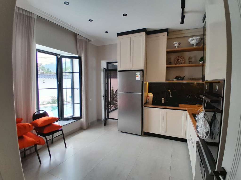 Qəbələ Qəbələ, Azerbaycan günlük kirayə Həyət evi / Villa 300 AZN-a 4 otaqlı