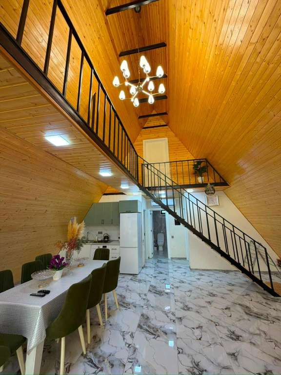 Qəbələ WWR2+XG Nohurqishlaq, Azerbaycan günlük kirayə A-Frame 250 AZN-a 3 otaqlı