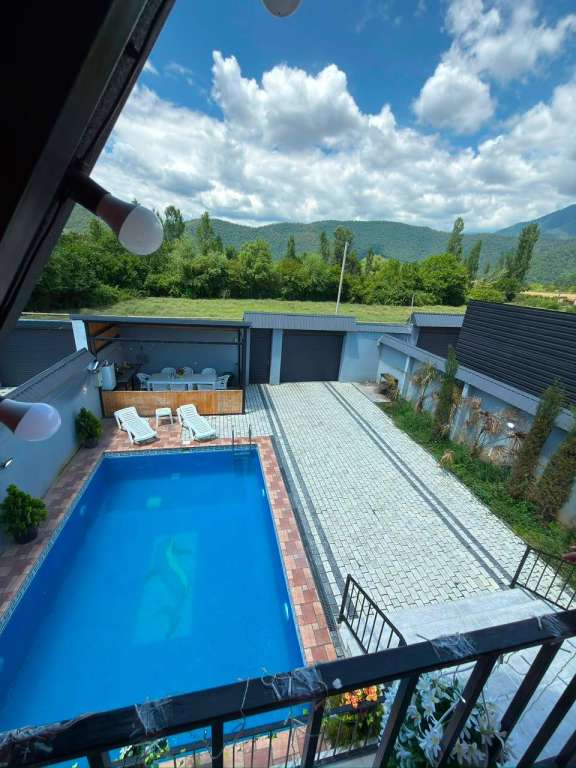 Qəbələ WWR2+XG Nohurqishlaq, Azerbaycan Azərbaycanda günlük kirayə A-Frame 250 AZN-a 3 otaqlı