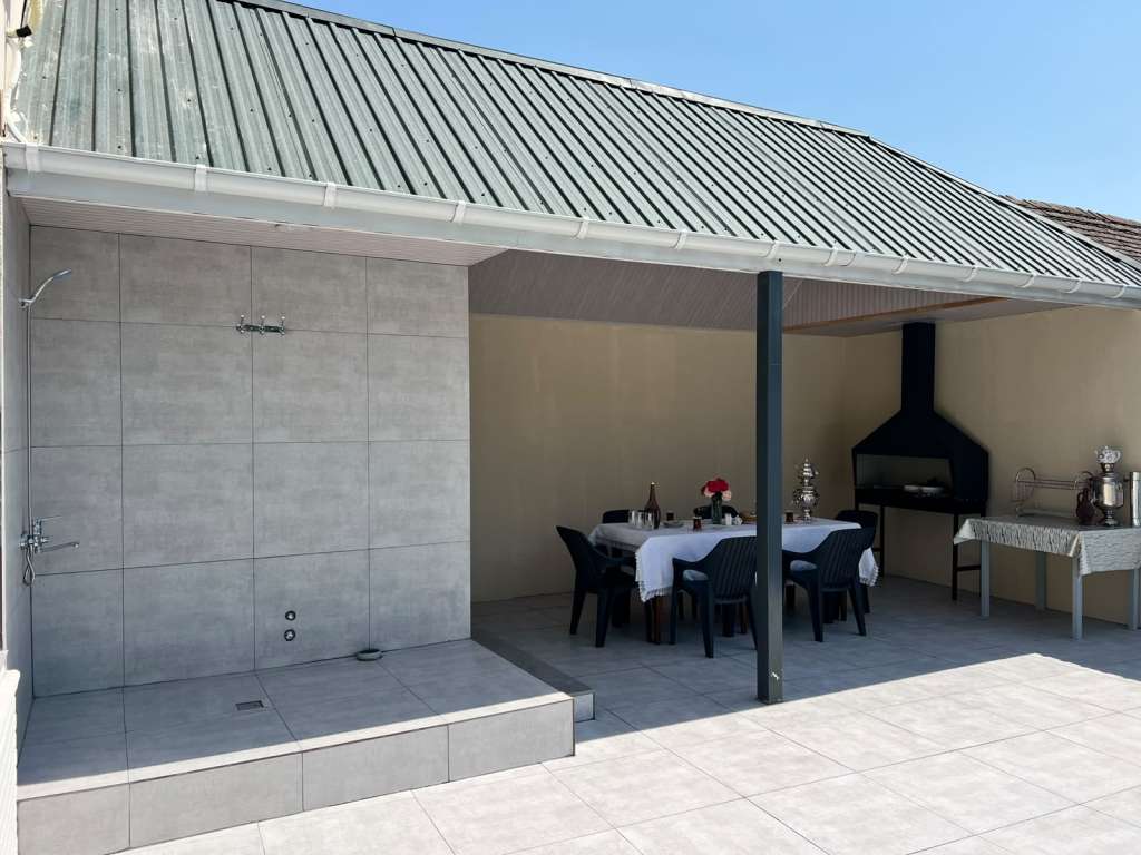 Qəbələ Qəbələ, Azerbaycan günlük kirayə Həyət evi / Villa 250 AZN-a 3 otaqlı