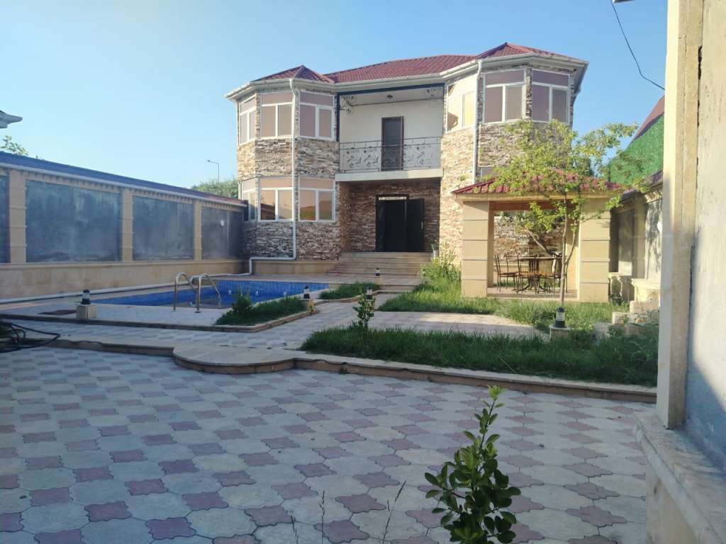 Qəbələ Qəbələ, Azerbaycan günlük kirayə Həyət evi / Villa 250 AZN-a 5 otaqlı