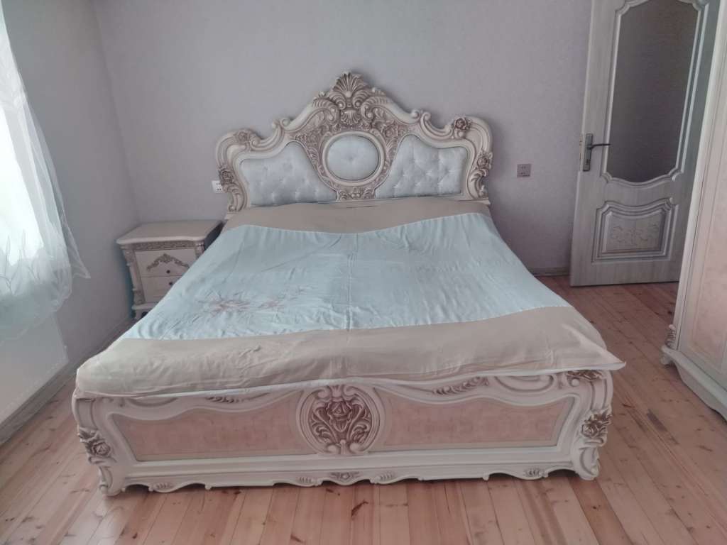 Qəbələ Qəbələ, Azerbaycan günlük kirayə Həyət evi / Villa 250 AZN-a 5 otaqlı