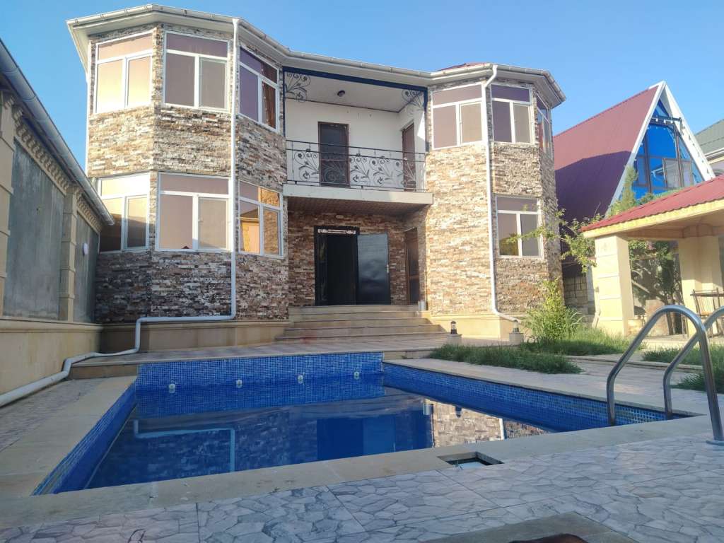 Qəbələ Qəbələ, Azerbaycan günlük kirayə Həyət evi / Villa 250 AZN-a 5 otaqlı