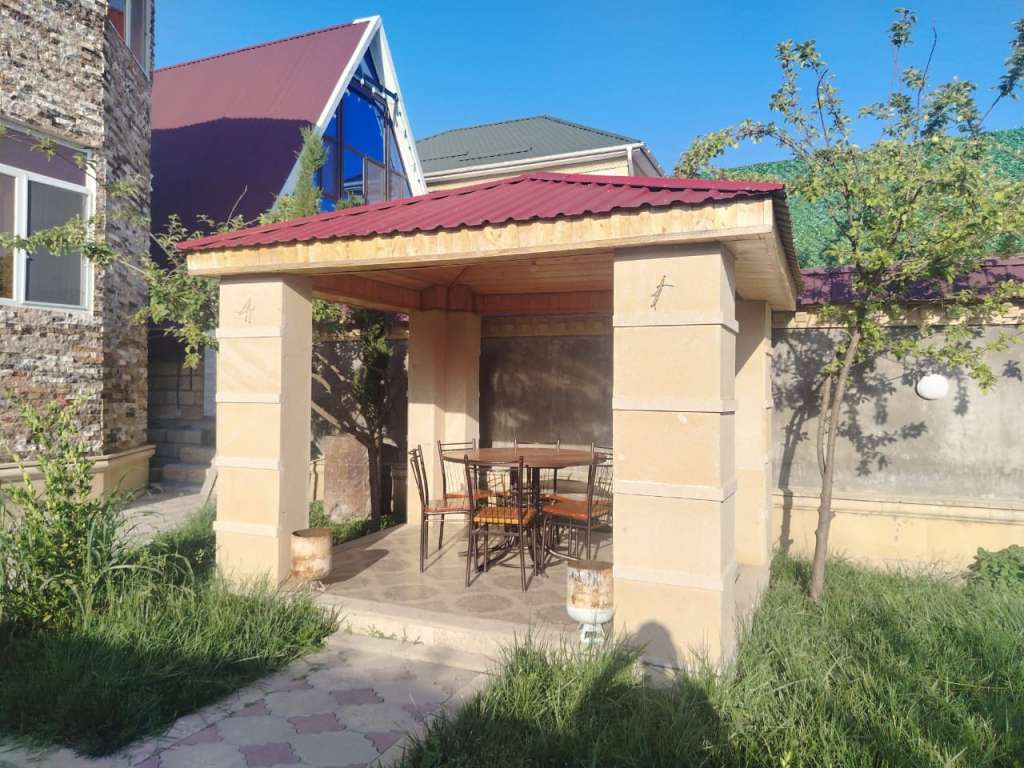 Qəbələ Qəbələ, Azerbaycan günlük kirayə Həyət evi / Villa 250 AZN-a 5 otaqlı