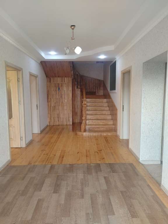 Qəbələ Qəbələ, Azerbaycan günlük kirayə Həyət evi / Villa 250 AZN-a 5 otaqlı