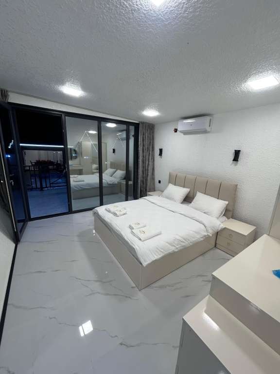 Qəbələ Qəbələ, Azerbaycan günlük kirayə Həyət evi / Villa 300 AZN-a 4 otaqlı