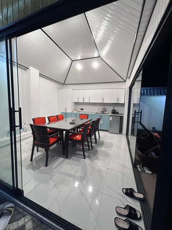 Qəbələ Qəbələ, Azerbaycan günlük kirayə Həyət evi / Villa 300 AZN-a 4 otaqlı