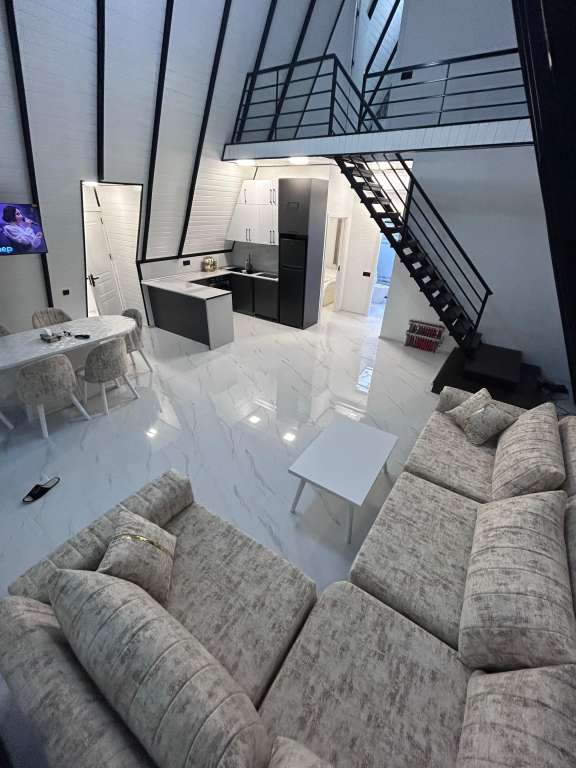 Qəbələ Qəbələ, Azerbaycan günlük kirayə Həyət evi / Villa 300 AZN-a 4 otaqlı