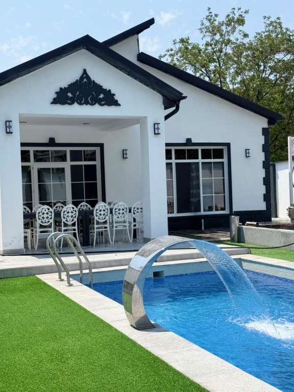 Qəbələ Qəbələ Azərbaycanda günlük kirayə Həyət evi / Villa 230 AZN-a 3 otaqlı