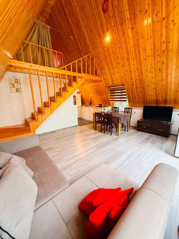 Qəbələ Qəbələ günlük kirayə Həyət evi / Villa 100 AZN-a 3 otaqlı