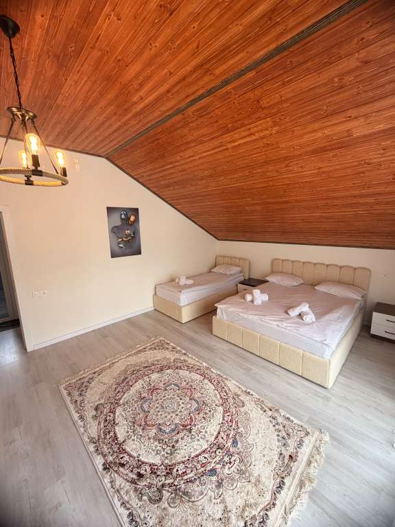 Qəbələ Qəbələ, Azerbaycan günlük kirayə Həyət evi / Villa 250 AZN-a 4 otaqlı