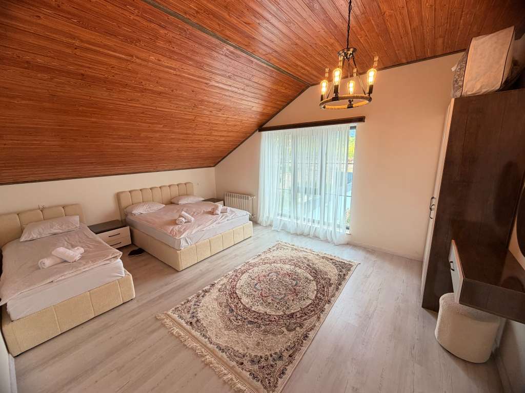 Qəbələ Qəbələ, Azerbaycan günlük kirayə Həyət evi / Villa 250 AZN-a 4 otaqlı