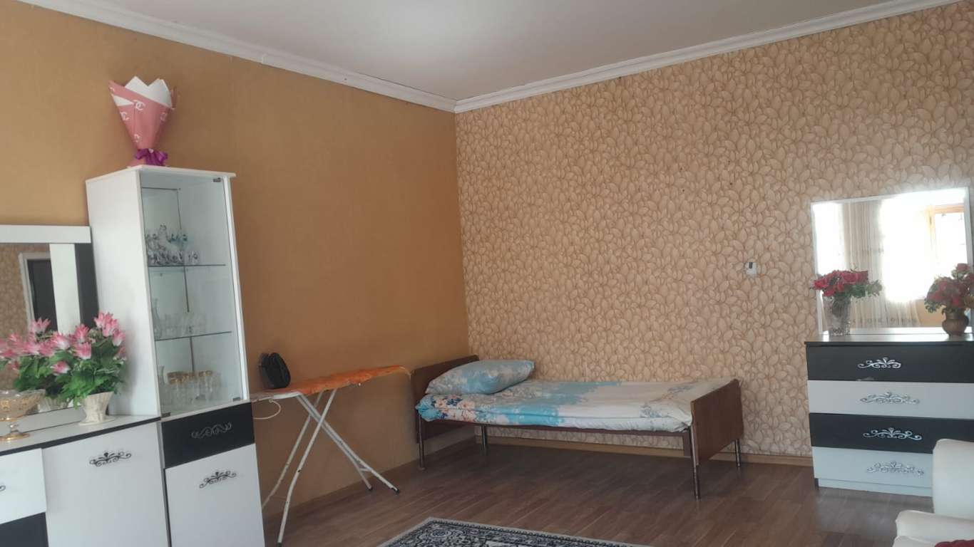 Qəbələ Qəbələnd 1km məsafədə günlük kirayə Həyət evi / Villa 90 AZN-a 4 otaqlı