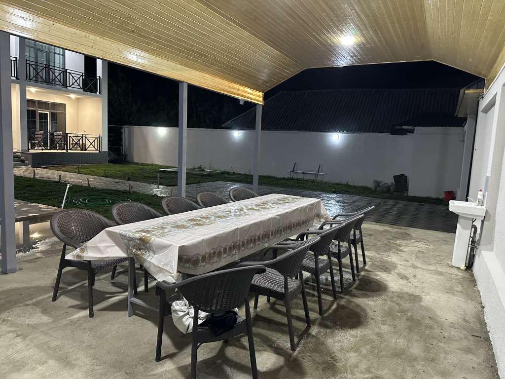 Qəbələ 28 May, Qəbələ, Azerbaycan günlük kirayə Həyət evi / Villa 200 AZN-a 5 otaqlı
