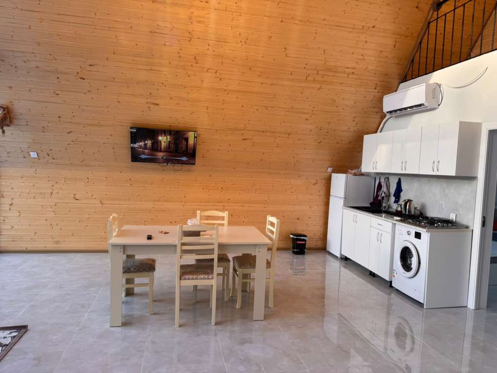 Qəbələ Qəbələ, Азербайджан günlük kirayə Həyət evi / Villa 150 AZN-a 4 otaqlı