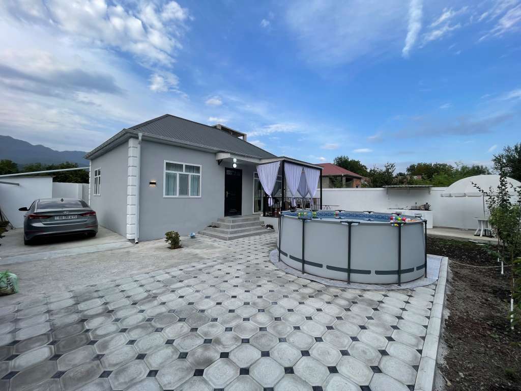 Qəbələ Qəbələ, Азербайджан Azərbaycanda günlük kirayə Həyət evi / Villa 80 AZN-a 4 otaqlı