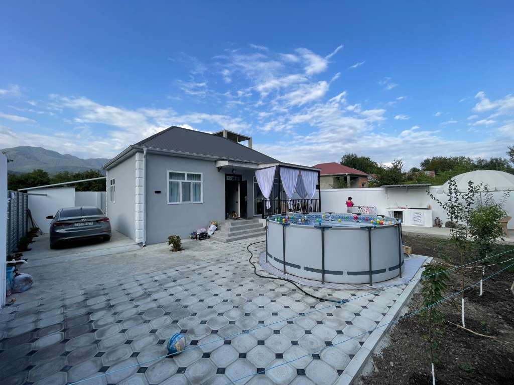 Qəbələ Qəbələ, Азербайджан günlük kirayə Həyət evi / Villa 80 AZN-a 4 otaqlı