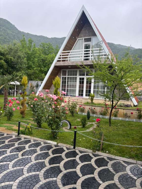 Qəbələ Qəbələ, Габала, Азербайджан Azərbaycanda günlük kirayə Həyət evi / Villa 170 AZN-a 4 otaqlı