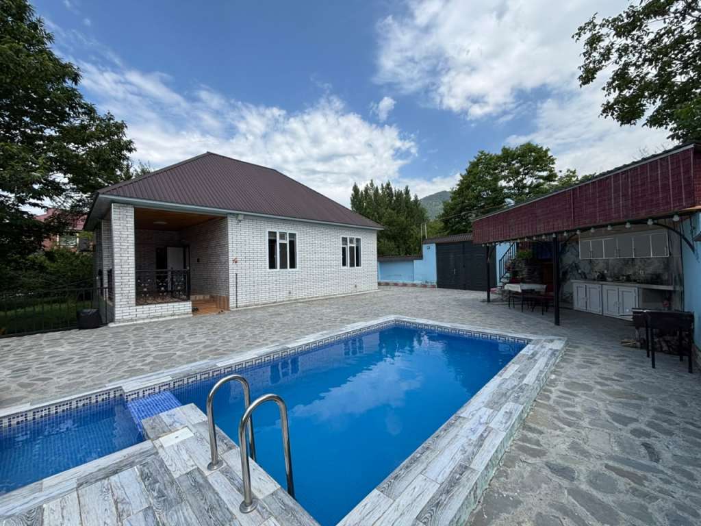 Qəbələ Qəbələ, Габала, Азербайджан Azərbaycanda günlük kirayə Həyət evi / Villa 130 AZN-a 4 otaqlı