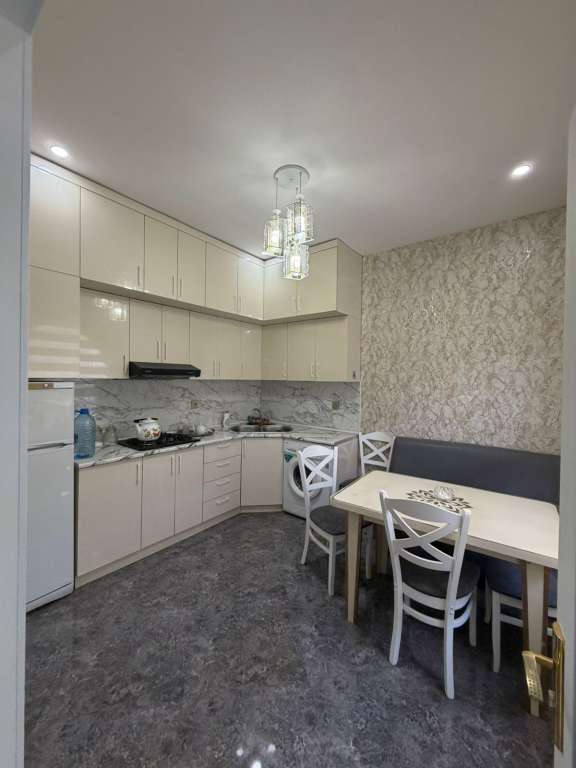 Qəbələ Qəbələ, Азербайджан günlük kirayə Həyət evi / Villa 100 AZN-a 4 otaqlı
