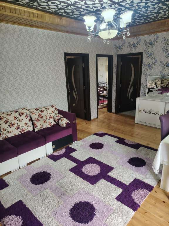 Qəbələ Qəbələ, Азербайджан günlük kirayə Həyət evi / Villa 130 AZN-a 4 otaqlı