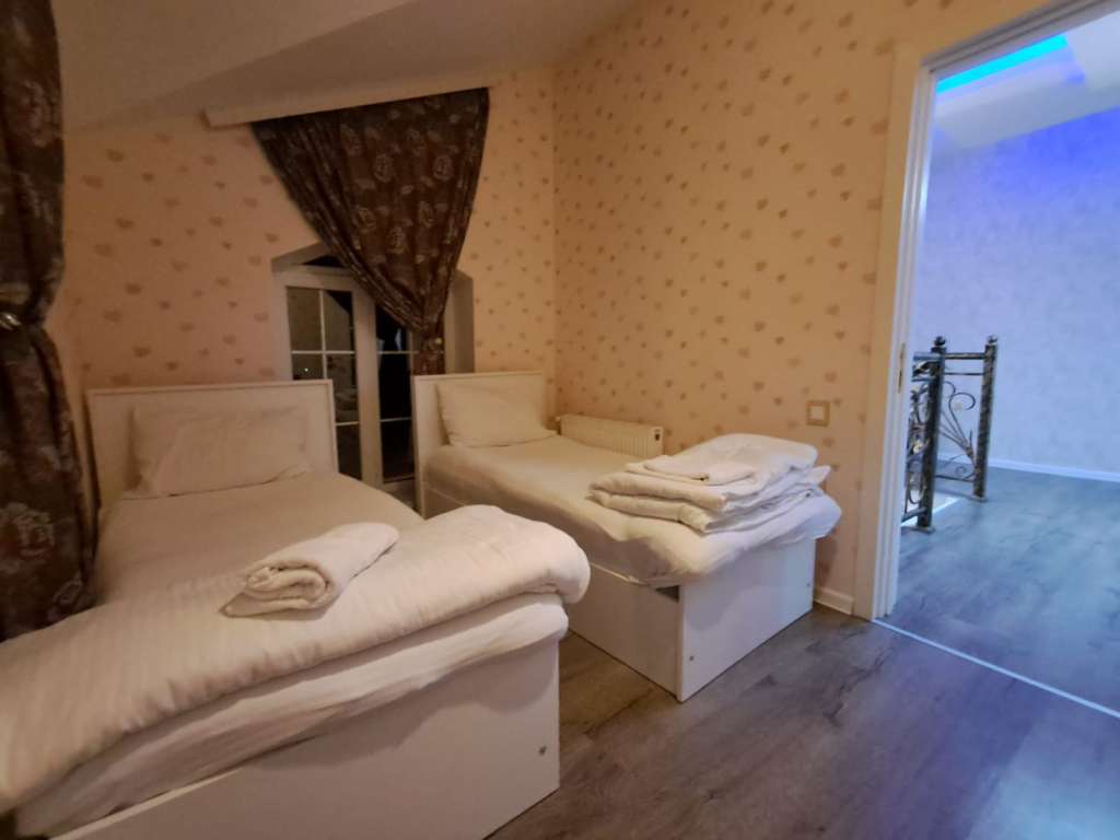 Qəbələ Qəbələ, Азербайджан günlük kirayə Həyət evi / Villa 200 AZN-a 5 otaqlı