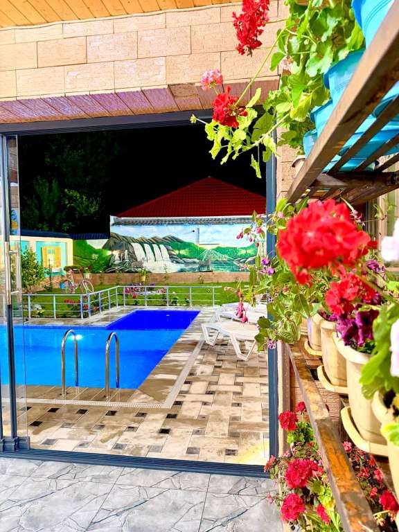 Qəbələ Qəbələ, Азербайджан günlük kirayə Həyət evi / Villa 220 AZN-a 5 otaqlı