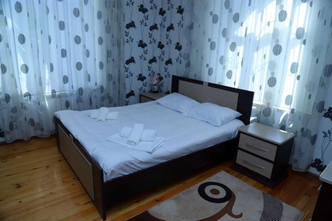 Qəbələ Qəbələ, Азербайджан günlük kirayə Həyət evi / Villa 200 AZN-a 5 otaqlı