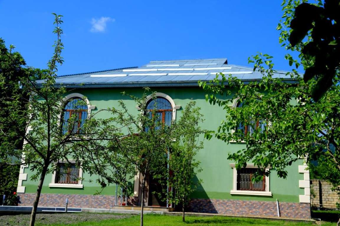 Qəbələ Qəbələ, Азербайджан günlük kirayə Həyət evi / Villa 200 AZN-a 5 otaqlı