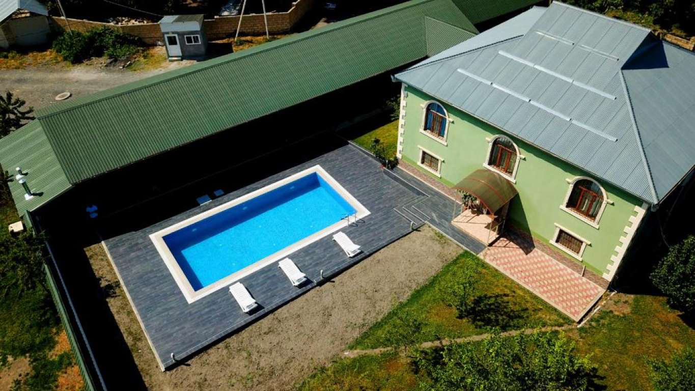 Qəbələ Qəbələ, Азербайджан günlük kirayə Həyət evi / Villa 200 AZN-a 5 otaqlı
