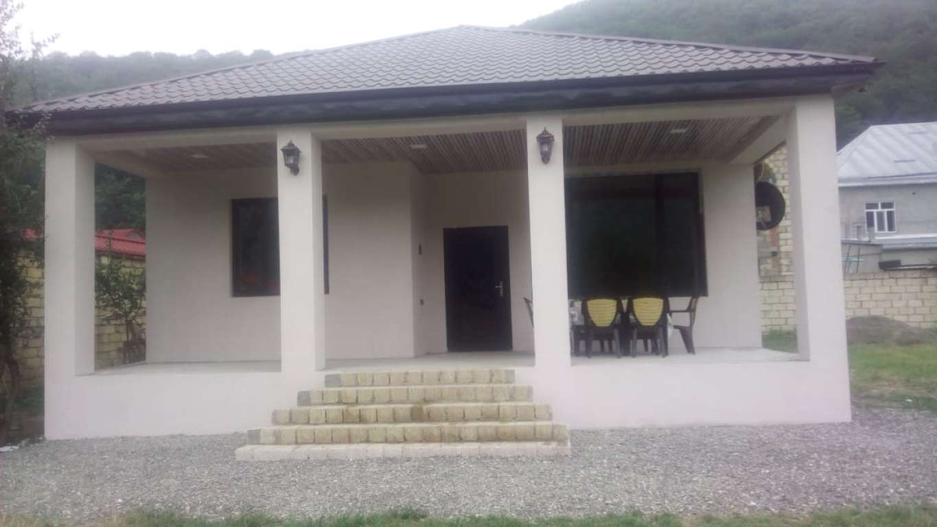 Quba Quba, Азербайджан Azərbaycanda günlük kirayə Həyət evi / Villa 100 AZN-a 4 otaqlı
