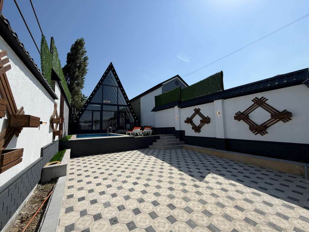Quba 9G3C+V8V, Kuba 4000, Azerbaycan Azərbaycanda günlük kirayə A-Frame 250 AZN-a 3 otaqlı